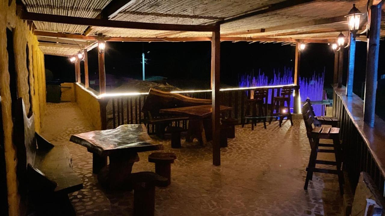 Hostal Castillo Del Mar Camarones Exterior photo